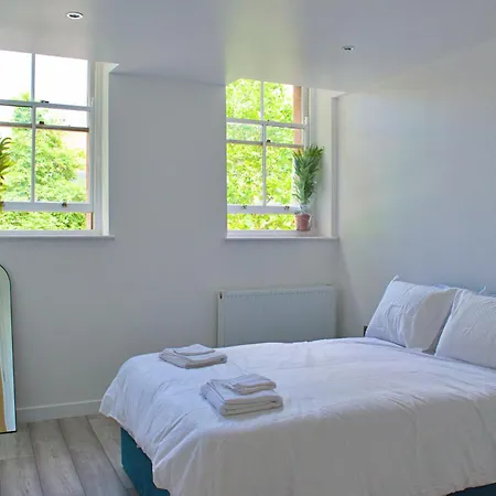 Beautiful Flat Near Central London - Entire Flat - Equipped Kitchen - Private Bathroom Exterior photo